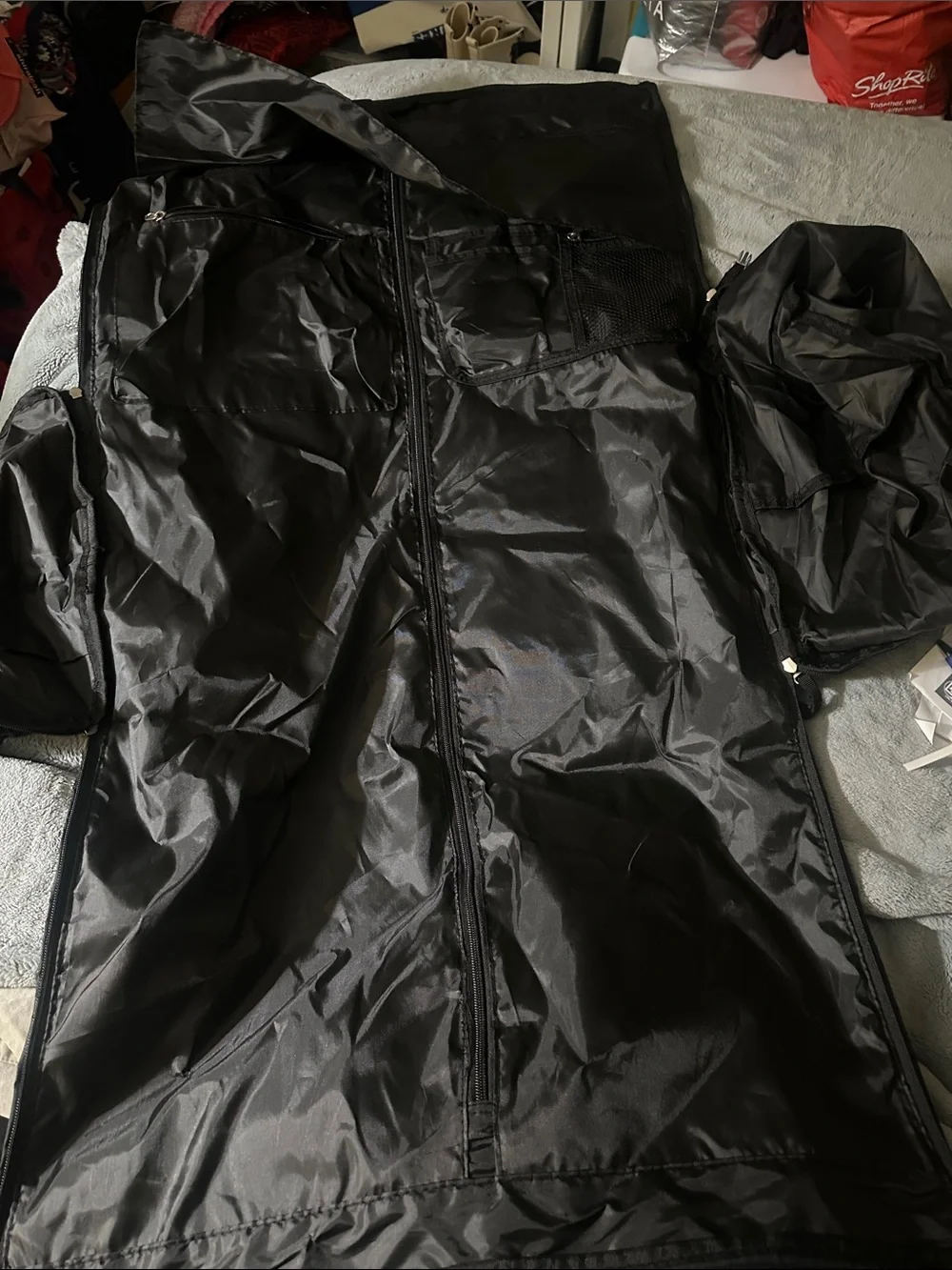 Men's Black 24” 2 in 1 duffel and garment bag
